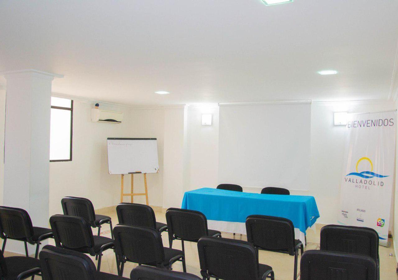 Hotel Valladolid Santa Marta  Kültér fotó