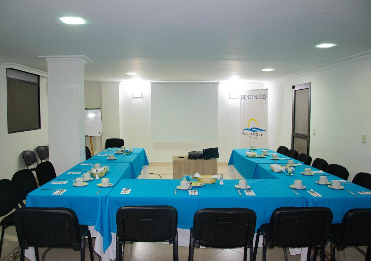 Hotel Valladolid Santa Marta  Kültér fotó